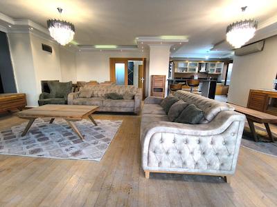 BÜYÜKÇEKMECE PINARTEPE DENİZ MANZARALI KİRALIK 3+1 LÜKS DAİRE