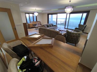 BÜYÜKÇEKMECE PINARTEPE DENİZ MANZARALI KİRALIK 3+1 LÜKS DAİRE