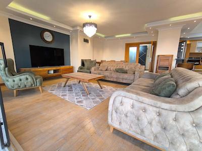 BÜYÜKÇEKMECE PINARTEPE DENİZ MANZARALI KİRALIK 3+1 LÜKS DAİRE