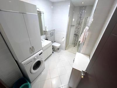 KÜÇÜKYALI ÇINAR'DA, 2 GİRİŞLİ,4 BANYOLU, 5+1 SATILIK DUBLEKS