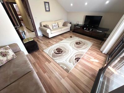 KÜÇÜKYALI ÇINAR'DA, 2 GİRİŞLİ,4 BANYOLU, 5+1 SATILIK DUBLEKS