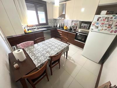 KÜÇÜKYALI ÇINAR'DA, 2 GİRİŞLİ,4 BANYOLU, 5+1 SATILIK DUBLEKS