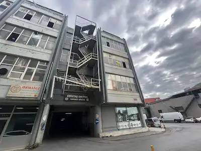 EMINTAŞ ERCIYES SANAYI SITESINDE SATILIK 93 M² 2 DÜKKAN
