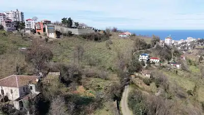 BÖLGENİN EN DEĞERLİ PARSELLERİNDEN KAT KARŞILIĞI PROJELİK ARSA