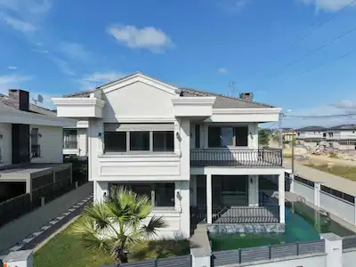 ŞILE AHMETLI’DE ÖZEL HAVUZLU 6+1 SIFIR LÜKS VILLA MÜSTAKİL BAHÇE & PRESTİJLİ YAŞAM