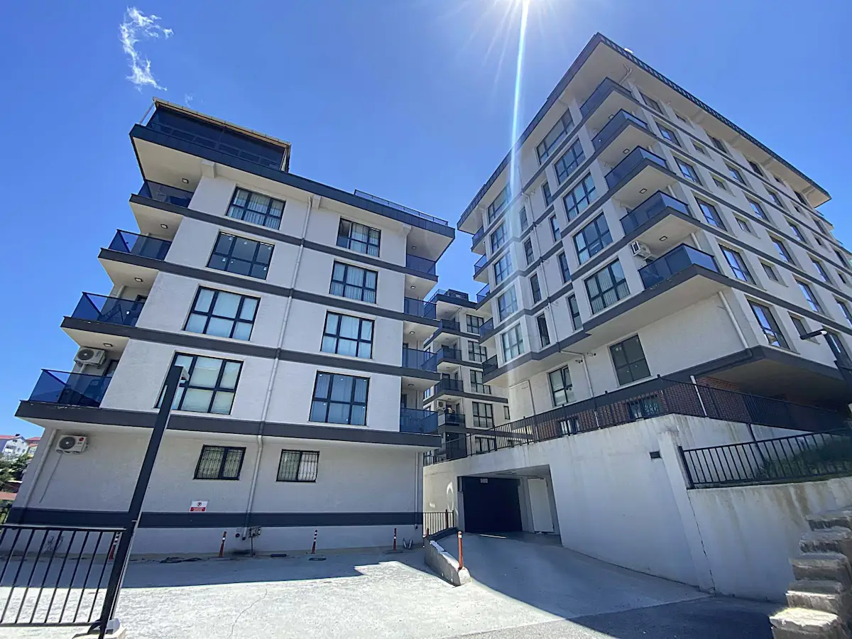 ÜSKÜDAR YAVUZTÜRK'TE SIFIR 2+1 KİRALIK DAİRE