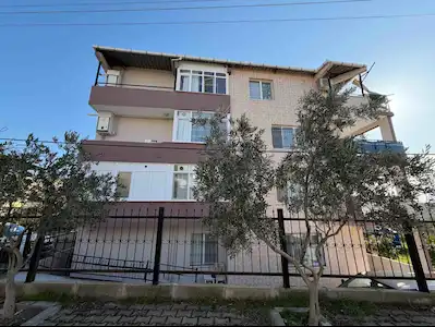BORNOVA ATATÜRK MAHALLESI'NDE SATILIK BİNA & ARSA 640 M2