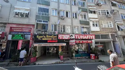 ZEYNEP KAMİL HASTANESİ KARŞISINDA DEVREN KİRALIK FAAL BÖREKÇİ