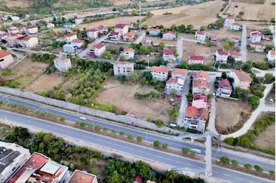 SAMSUN YAKAKENT’TE KREDİYE UYGUN SATILIK ARSA/ARAZİ | TOPLU KONUT İMKANI