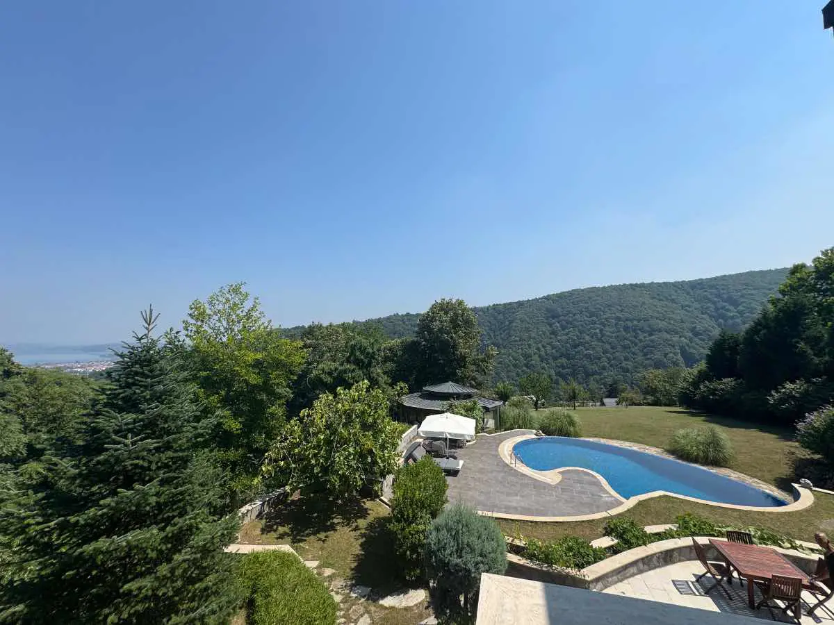 Property image 37