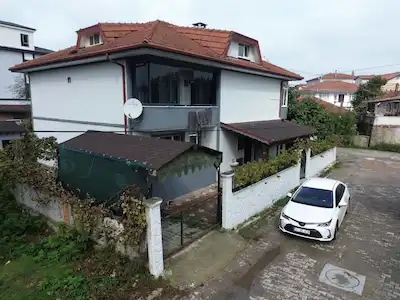 ADAPAZARI YENİ STAD YANI KİRALİK GENİŞ 3+1
