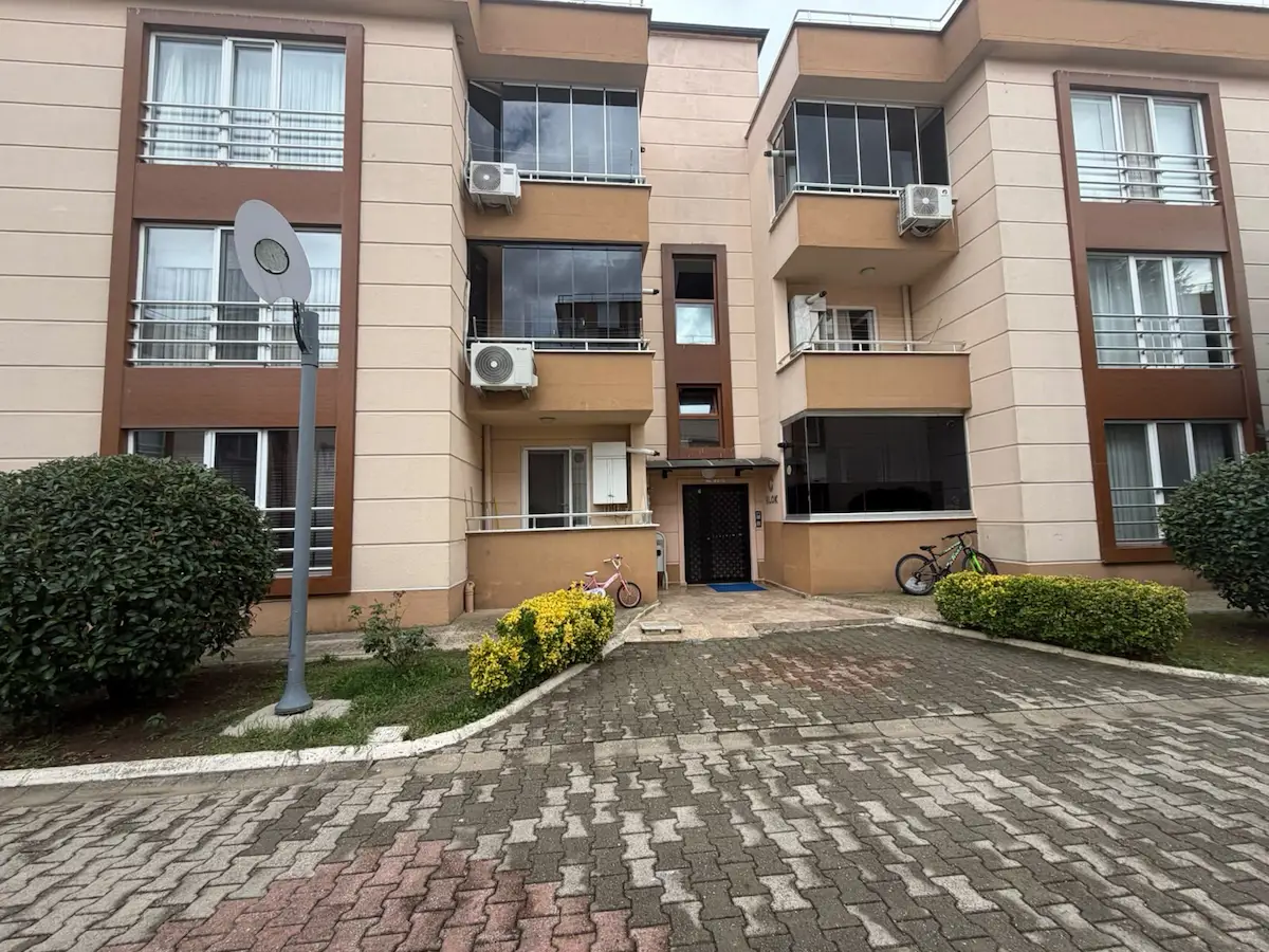 KOCAELİ KARTEPE FSM 3+1 SATILIK ARAKAT DAİRE