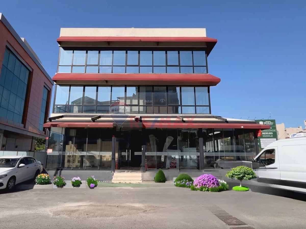 Kurumsallara Ataşehir Palladium Avm Karşısı Ticari Kiralık Bina