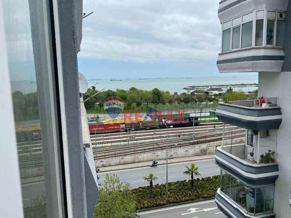 DENİZ MANZARALI ARA KAT MERKEZİ KONUM ADLİYE YAKINI 3+1