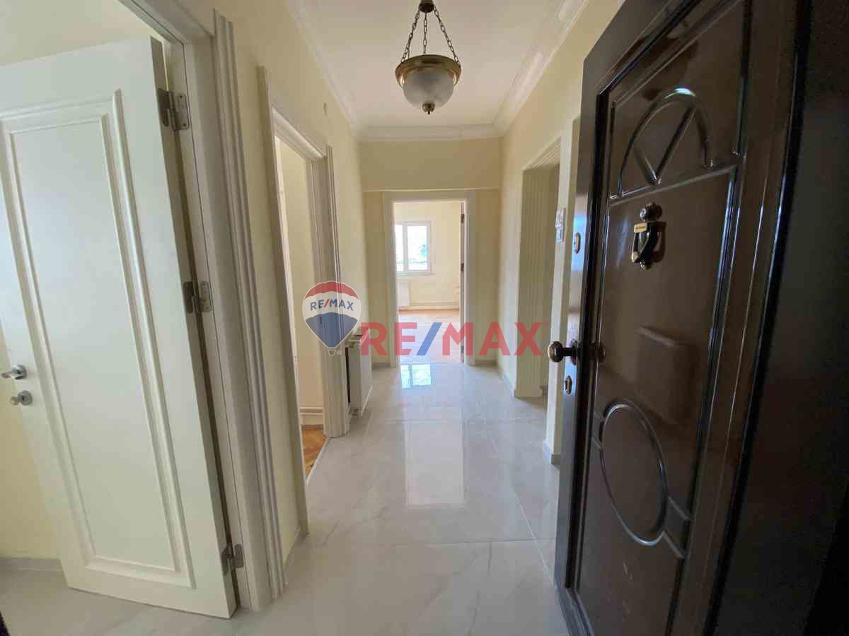 DENİZ MANZARALI ARA KAT MERKEZİ KONUM ADLİYE YAKINI 3+1