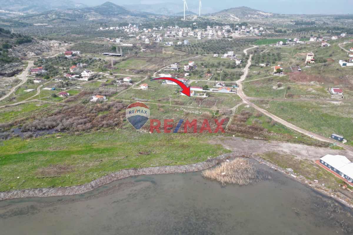 REMAX/İLYADA ÇANDARLI MAVİKENT’TE DENİZE ÇOK YAKIN SATILIK YATIRIM FIRSATI ARSA