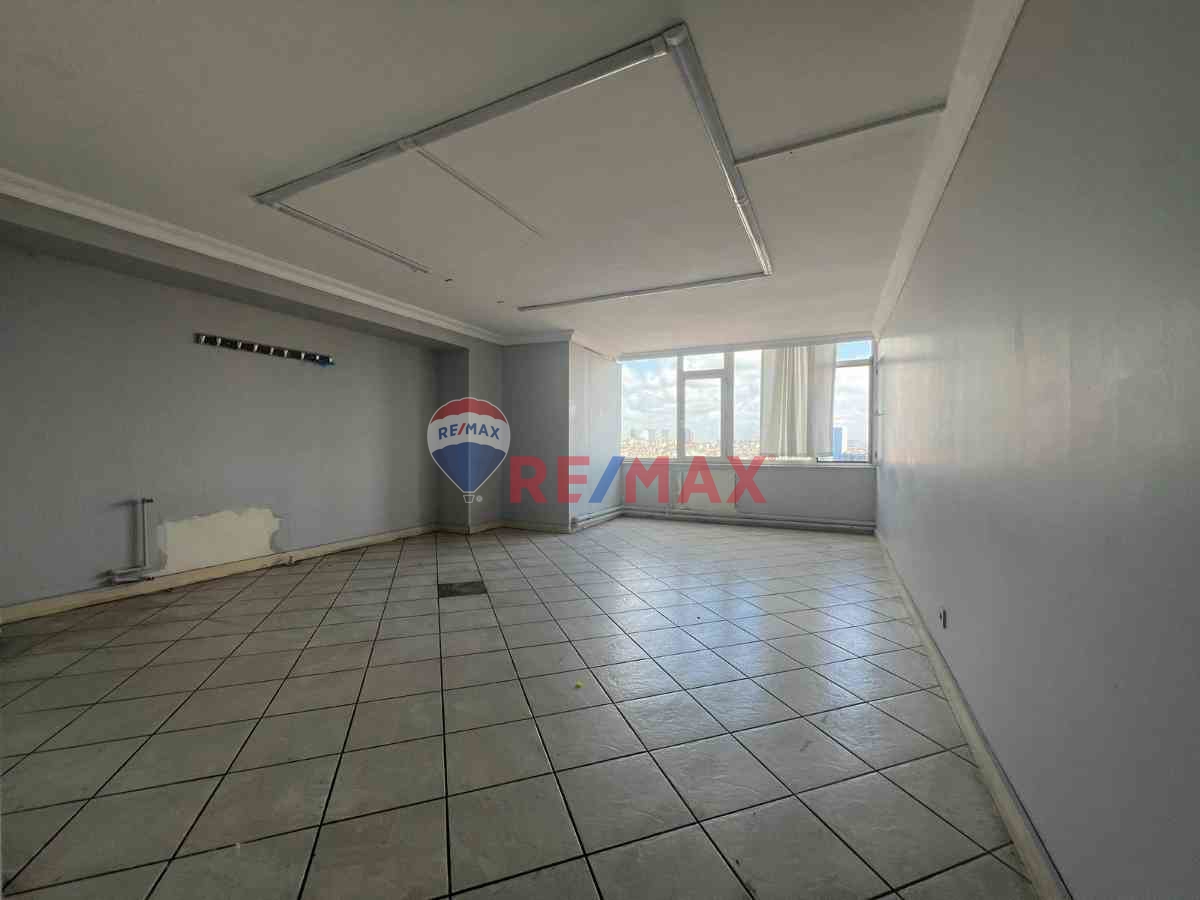 HALASKARGAZİ CADDESİ ÜZERİNDE KOMPLE KİRALIK BİNA PLAZA