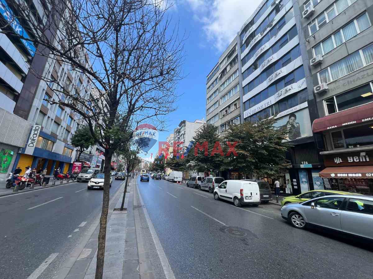 HALASKARGAZİ CADDESİ ÜZERİNDE KOMPLE KİRALIK BİNA PLAZA
