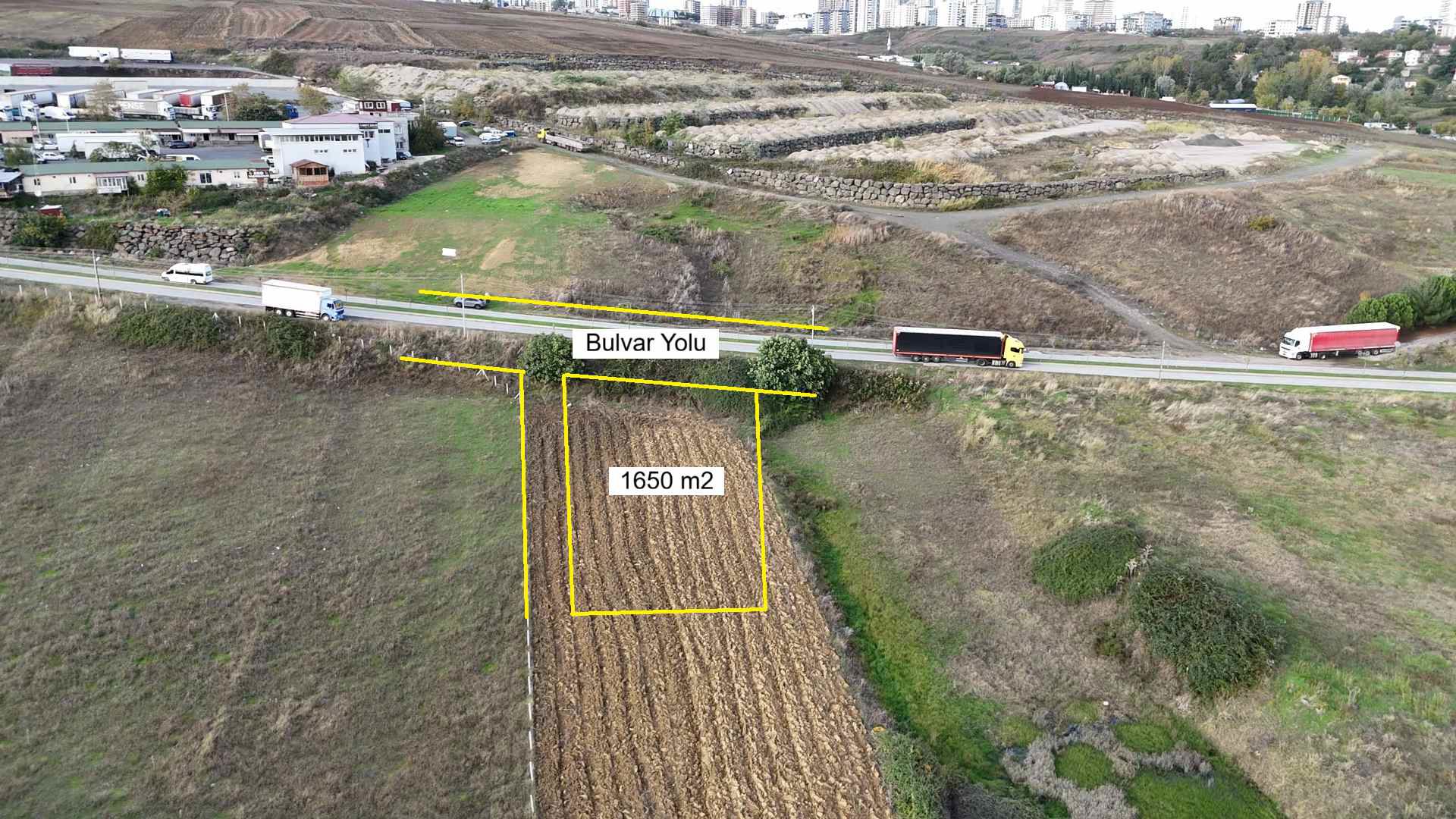 ANKARA YOLUNA 3. PARSEL BULVARA CEPHE TİCARİ İMARLI ARSA