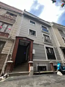 FIRSAT !!! YÜKSEK KİRA GETİRİLİ KOMPLE SATILIK BİNA