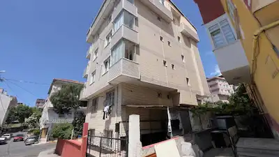 PENDIK ESENYALI E-5 YAKIN YATIRIMLIK KOMPLE BINA
