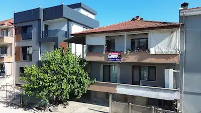 REMAX MAVI RIDVAN GEDİKTEN 147 M2 ARSA IÇINDE 220 M2 SATILIK 2 KATLI MÜSTAKİL MÜLK