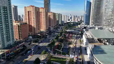 ATAŞEHİR’DE 4 TAPULU 200M² KAPALI ALAN + 75M² TERASLI HAZIR KİRACILI DÜKKAN
