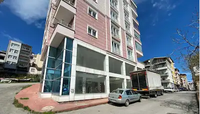 KADİFEKALE’DE DOĞU-GÜNEY CEPHELİ, SIFIR, TAPULU KİRALIK DÜKKAN | 45.000 TL