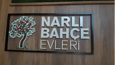 NARLI BAHÇE EVLERİ BALKONLU PEYZAJ MANZARALI SATILIK 3+1 DAİRE