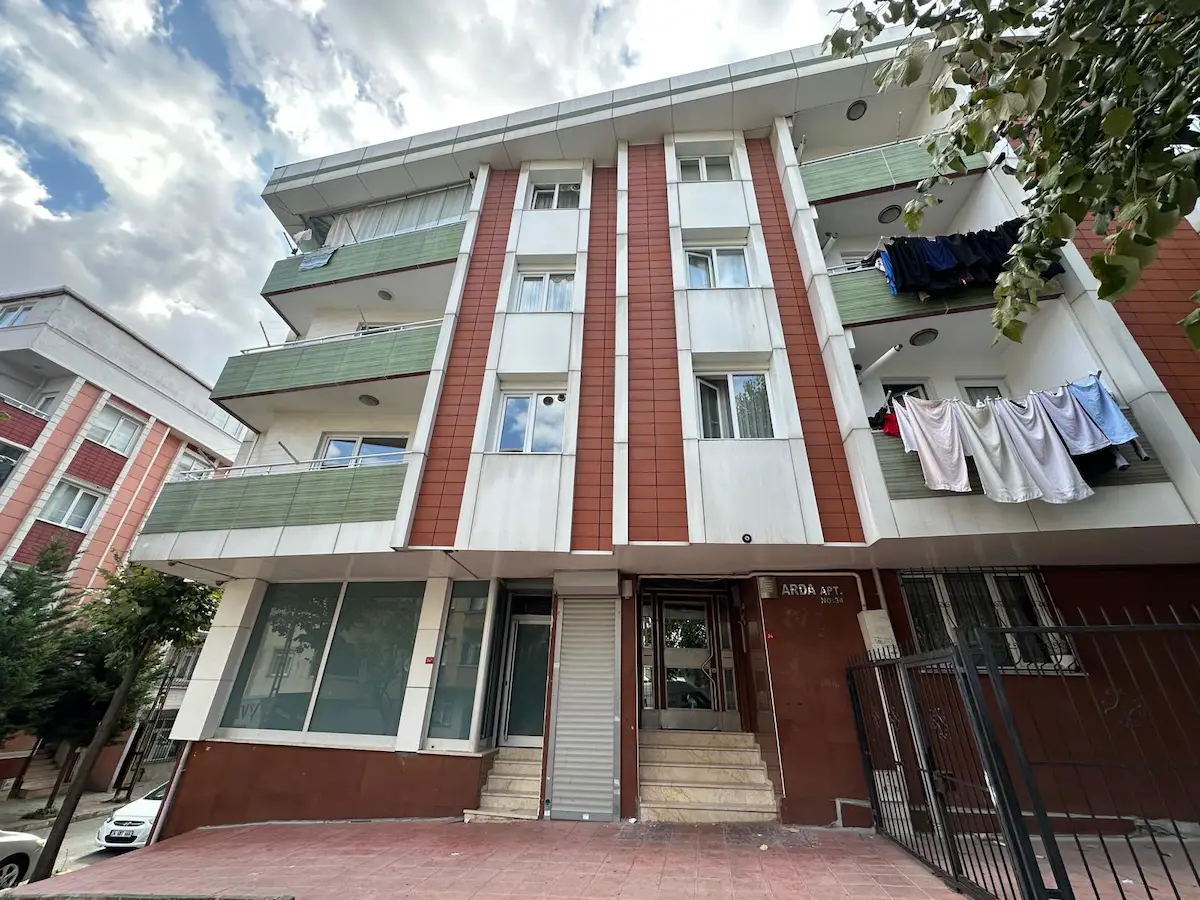 REMAX'TAN DEMIRKAPI'DA KIRALIK 1+1 ÇATI KATI DAIRE