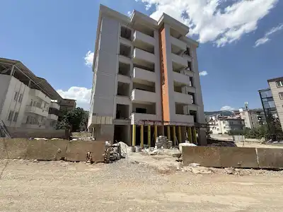 REMAX EDE’DEN KAZANCI CAMİ YAKINI-MERKEZİ KONUM LUX 2+1