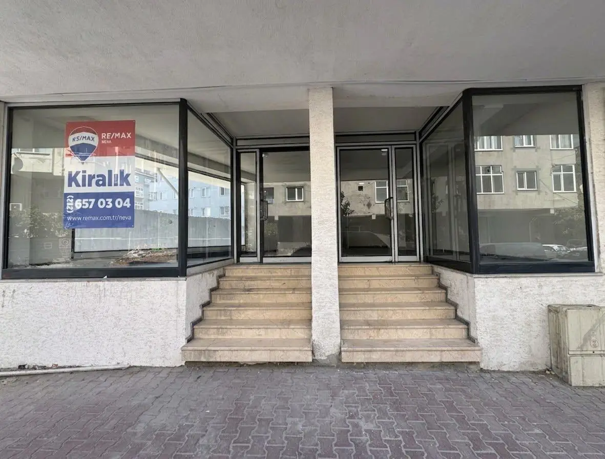 KOCASİNAN’DA ÇİFT CEPHELİ, PRESTİJLİ KONUMDA 60 M² KİRALIK DÜKKAN