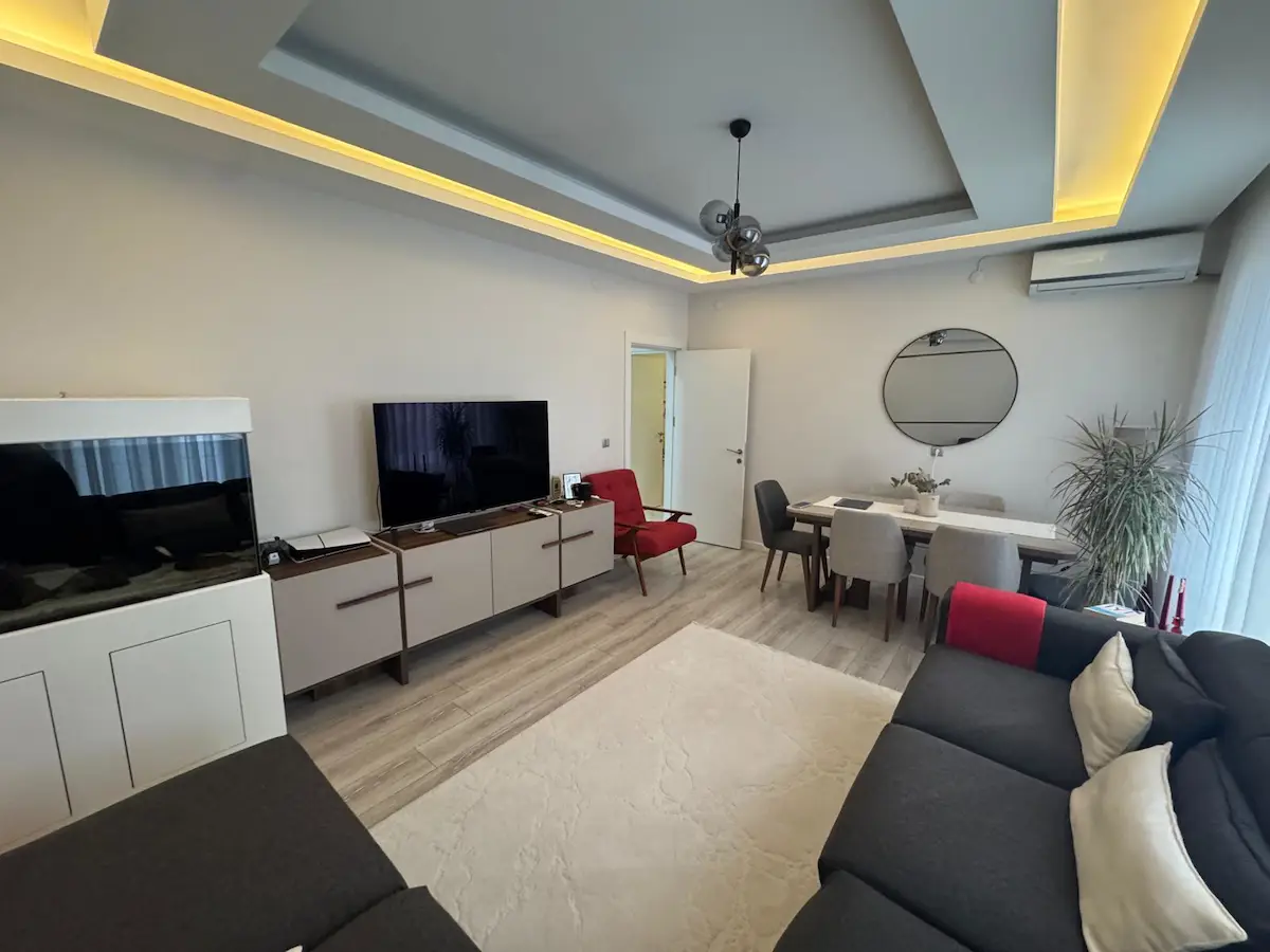 VADİ İZMİT'TE ARAKAT 2+1 KİRALIK DAİRE | BALKONLU | DOĞALGAZ KOMBİLİ