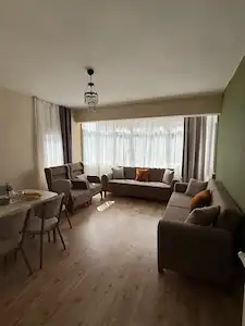 HOR HOR CADDESİ ÜZERİNDE BAKIMLI EŞYALİ 2+1 KURALİK DAİRE