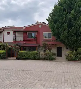 RE/MAX MOD'DAN ŞEKER MAH. SIRAEVLER'DE BAHÇELİ KİRALIK DUBLEKS