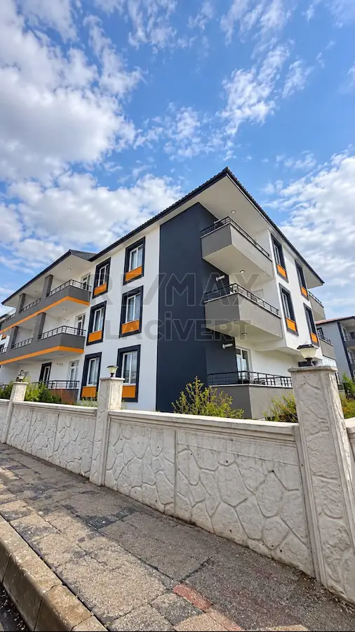 RE/MAX LACİVERT'TEN DADAŞKENT'TE EŞYALI KİRALIK 1+1 DAİRE