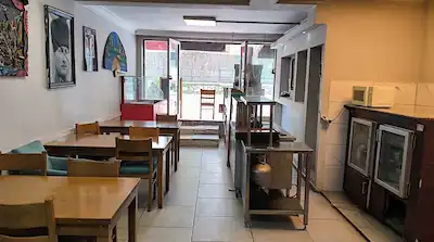 BORNOVA MERİÇ MAHALLESİ’NDE ANA CADDE ÜZERİNDE DEVREN KİRALIK ESNAF LOKANTASI