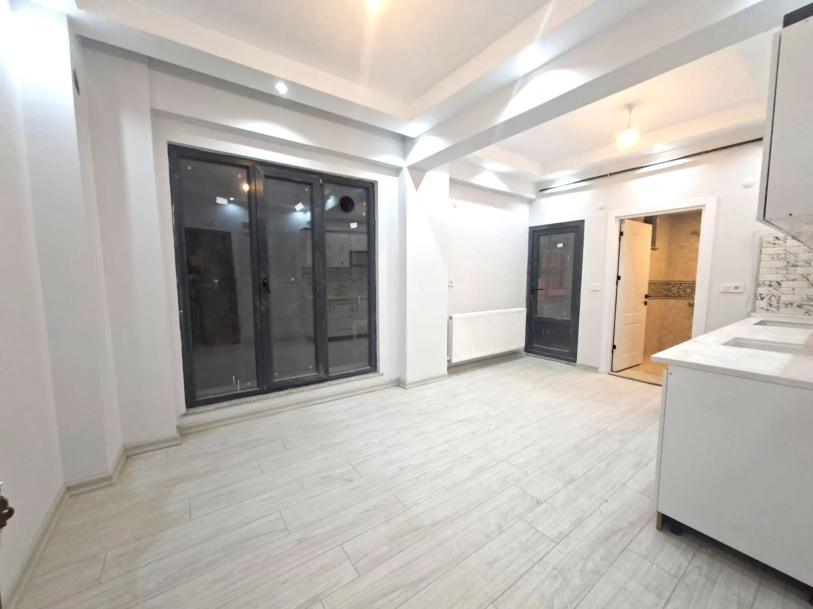 RE/MAX İNCİ'DEN ALTIEYLÜL SÜTLÜCE’DE SATILIK SIFIR 1+1 DAİRELER