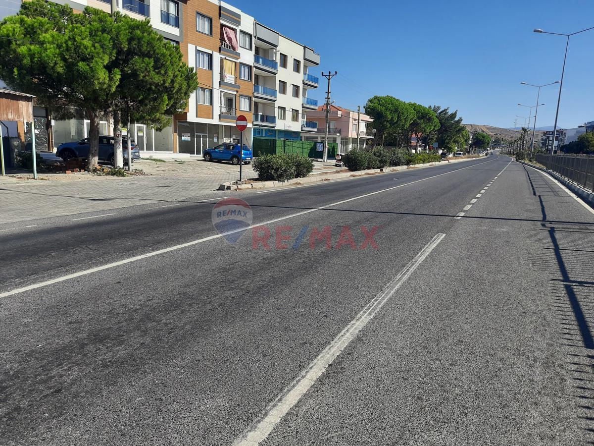 Aliağa Y.Şakran Çanakkale Yoluna Cepheli 400 M2 Kiralık Dükkan