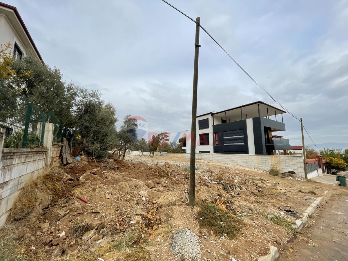 REMAX MODEL' DENIZLI'DEN SERVERGAZI'DE KONUT İMARLI ARSA