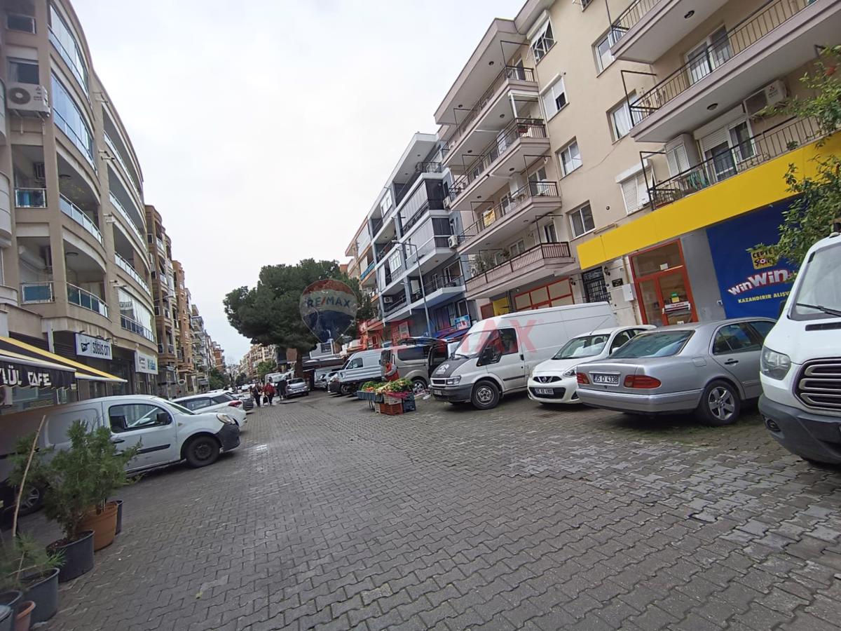 YALI MAHALLESİNDE HARİKA KONUMLU 3+1