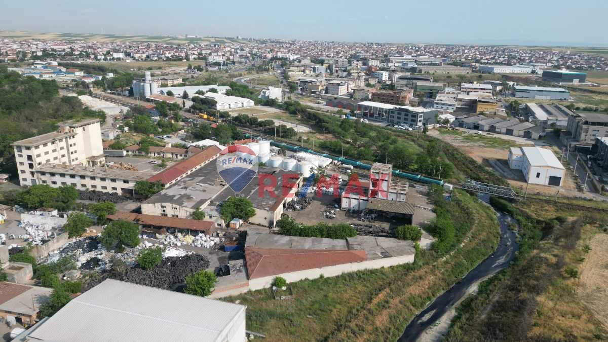 TEKİRDAĞ ÇORLU'DA SANAYİ İMARLI 19.533M2 ARSA