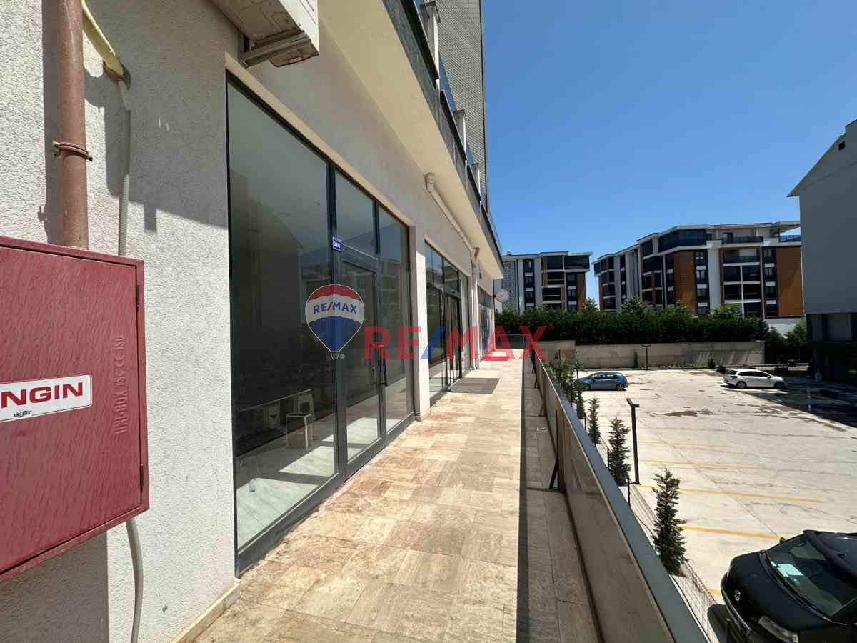 KARTEPE KENT İŞ MERKEZİ MODERN BİNADA BRÜT 100M² KİRALIK OFİS