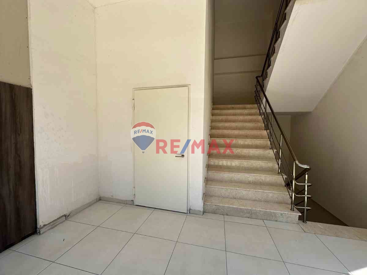 KARTEPE KENT İŞ MERKEZİ MODERN BİNADA BRÜT 100M² KİRALIK OFİS