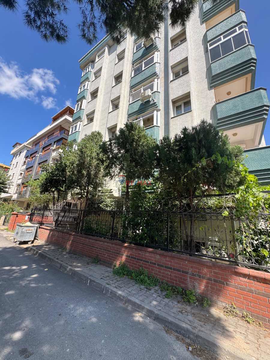 MALTEPE BAĞLARBAŞI FERAH GENİŞ TAŞINMAYA HAZIR 3+1 KİRALIK DAİRE