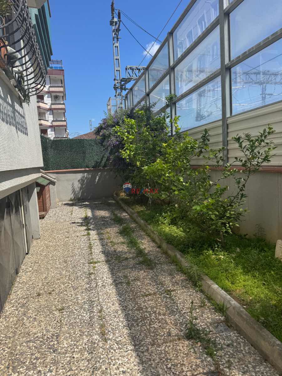 MALTEPE BAĞLARBAŞI FERAH GENİŞ TAŞINMAYA HAZIR 3+1 KİRALIK DAİRE