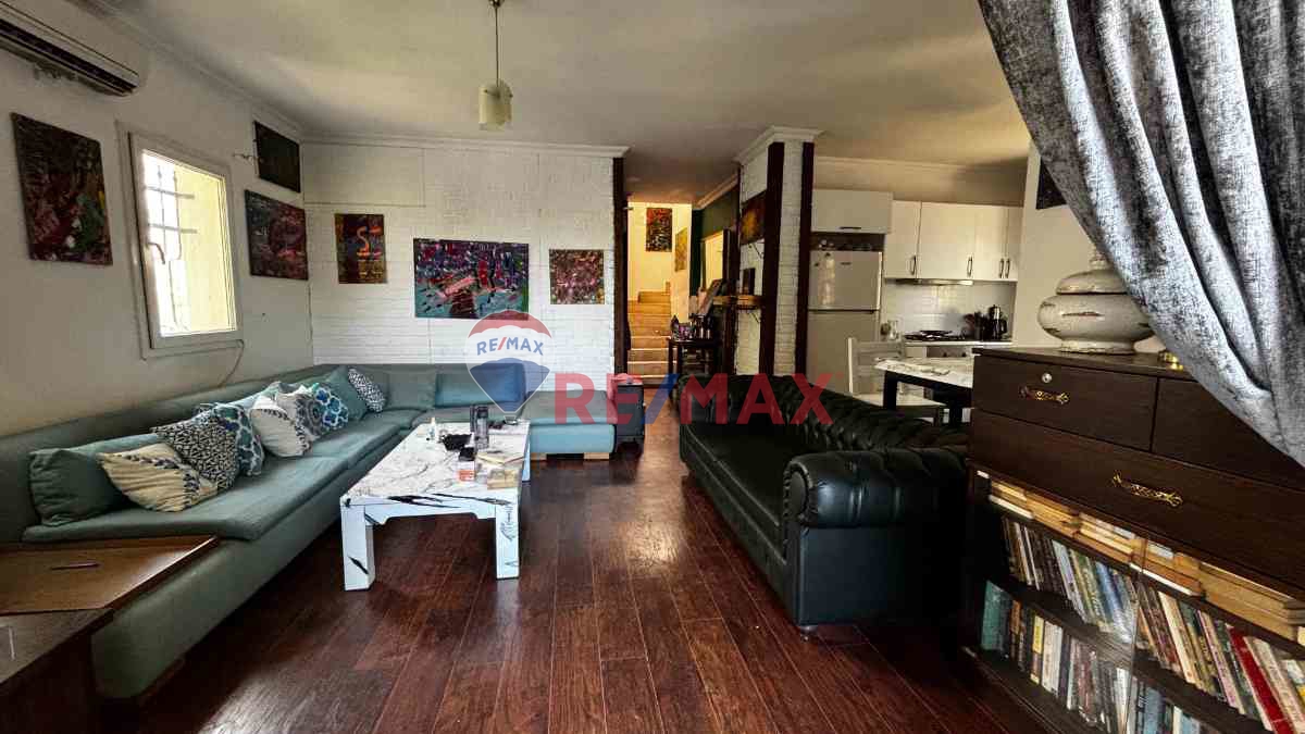 GÜMÜŞLÜK DENİZ MANZARALI TAM MÜSTAKİL VİLLA