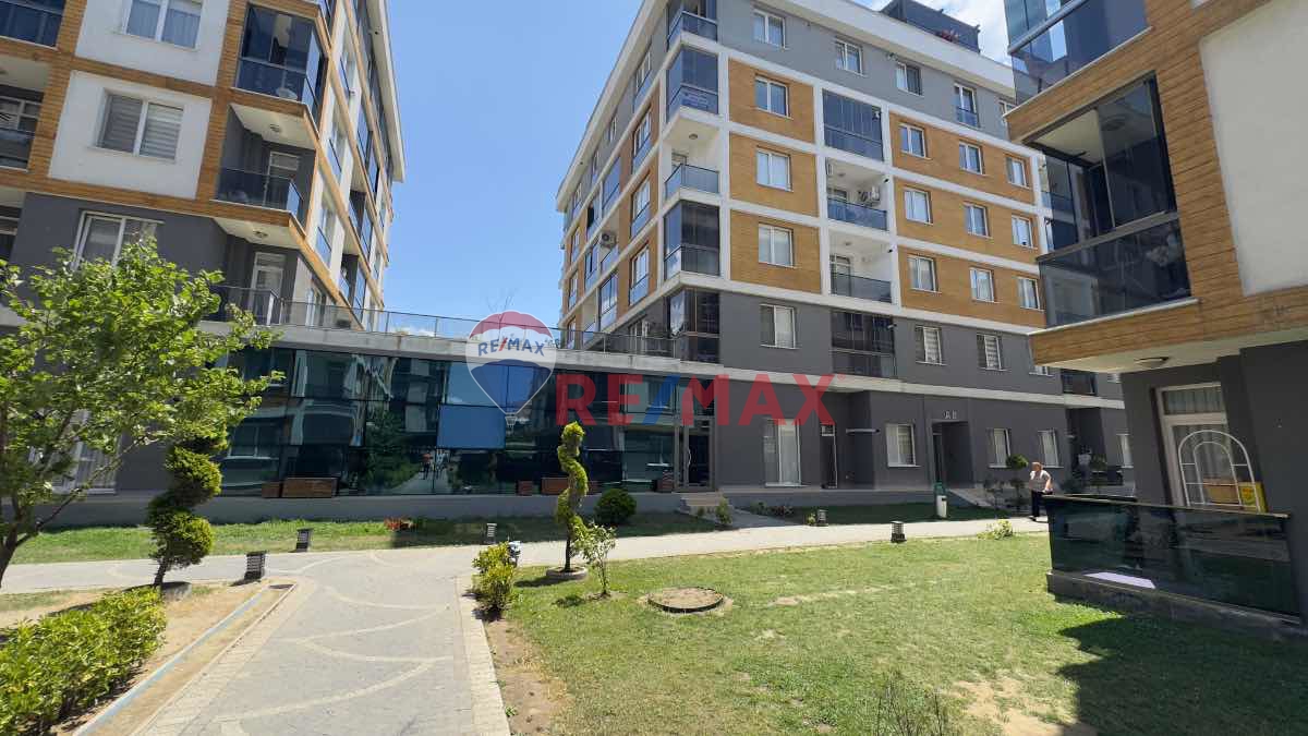 BUTIK SITE IÇERISINDE SATILIK 3+1  DAIRE