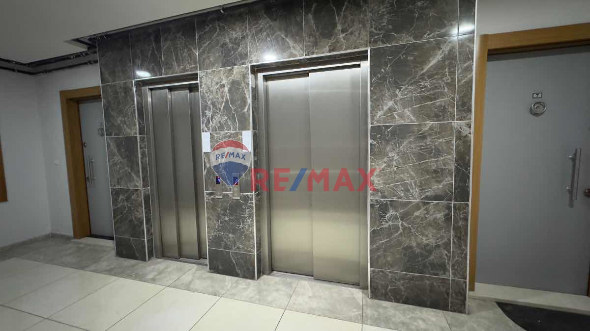 BUTIK SITE IÇERISINDE SATILIK 3+1  DAIRE