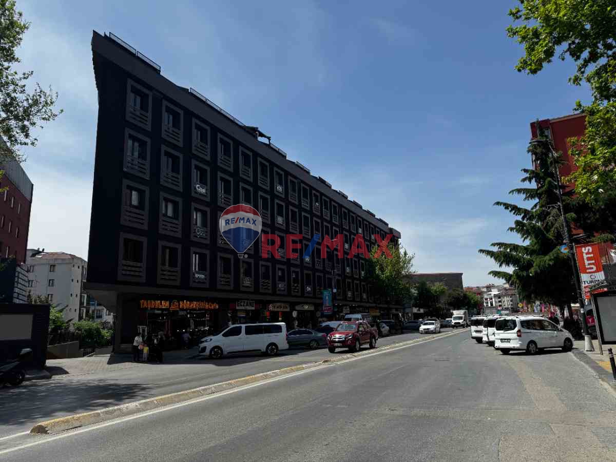 TAŞDELEN MERKEZ'DE PRESTİJLİ İŞ MERKEZİNDE 80 M² YATIRIMLIK OFİS